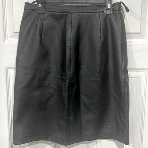 Pencil fully lined leather skirt brand new